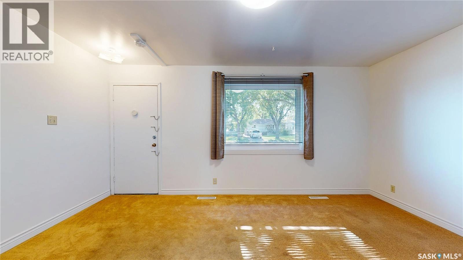 1240 10th Avenue E, Regina, Saskatchewan  S4T 4P9 - Photo 10 - SK044085