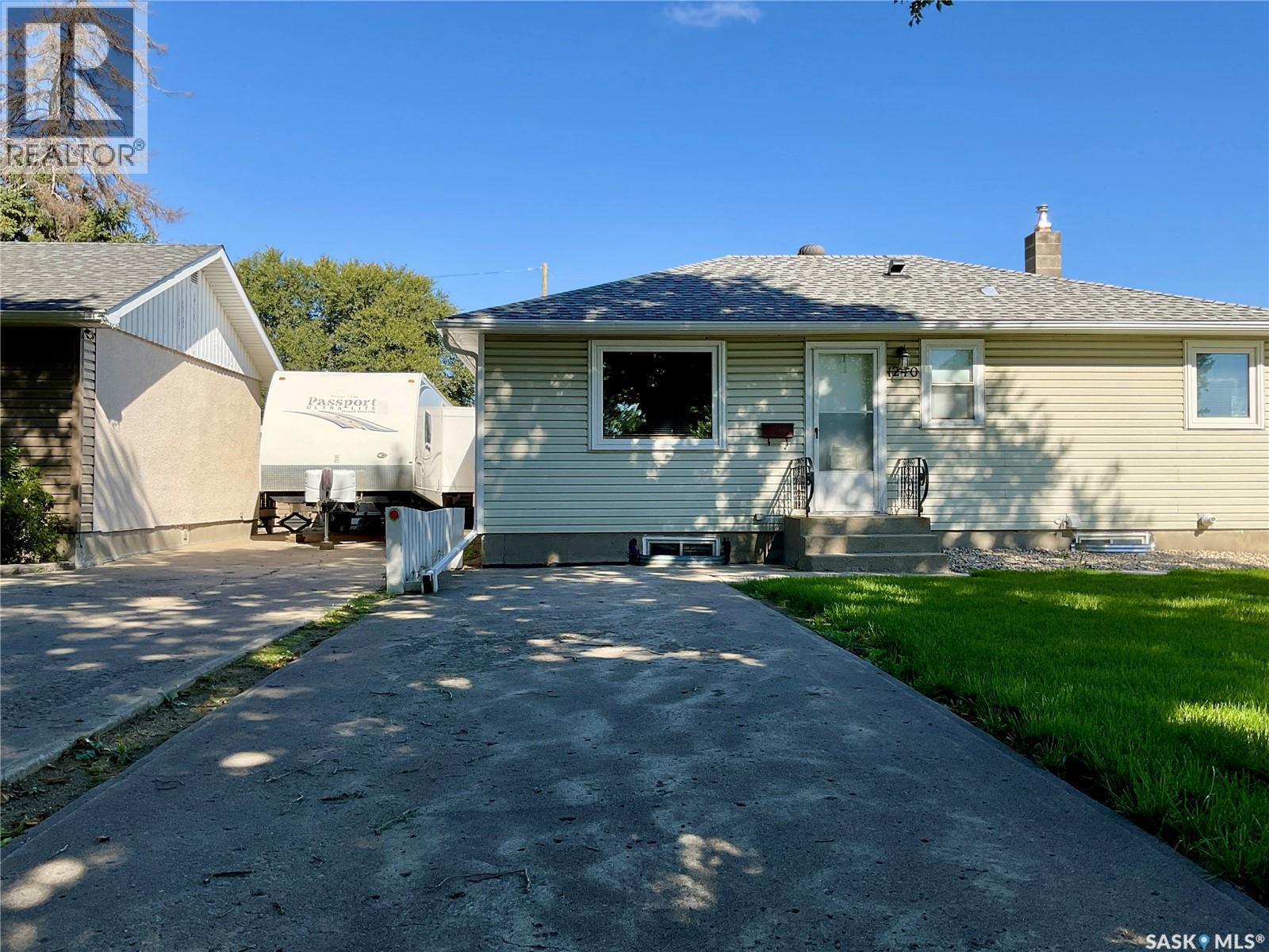 1240 10th Avenue E, Regina, Saskatchewan  S4T 4P9 - Photo 6 - SK044085