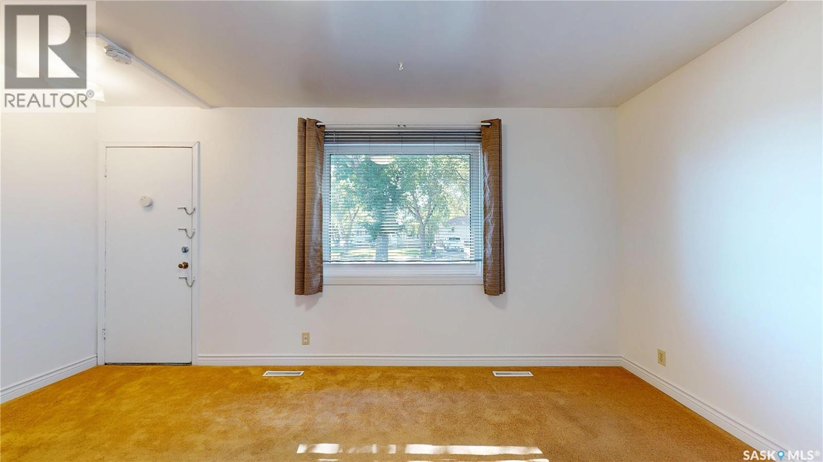 1240 10th Avenue E, Regina, Saskatchewan  S4T 4P9 - Photo 9 - SK044085