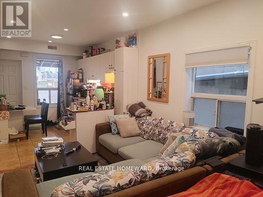 1191 Woodbine Avenue, Toronto, Ontario  M4C 4E1 - Photo 2 - E13814224