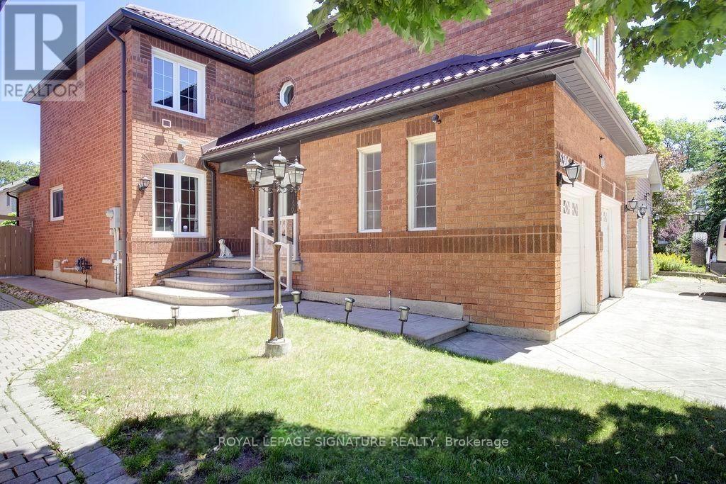 5386 Landsborough Avenue, Mississauga, Ontario  L5R 3X2 - Photo 44 - W13796576
