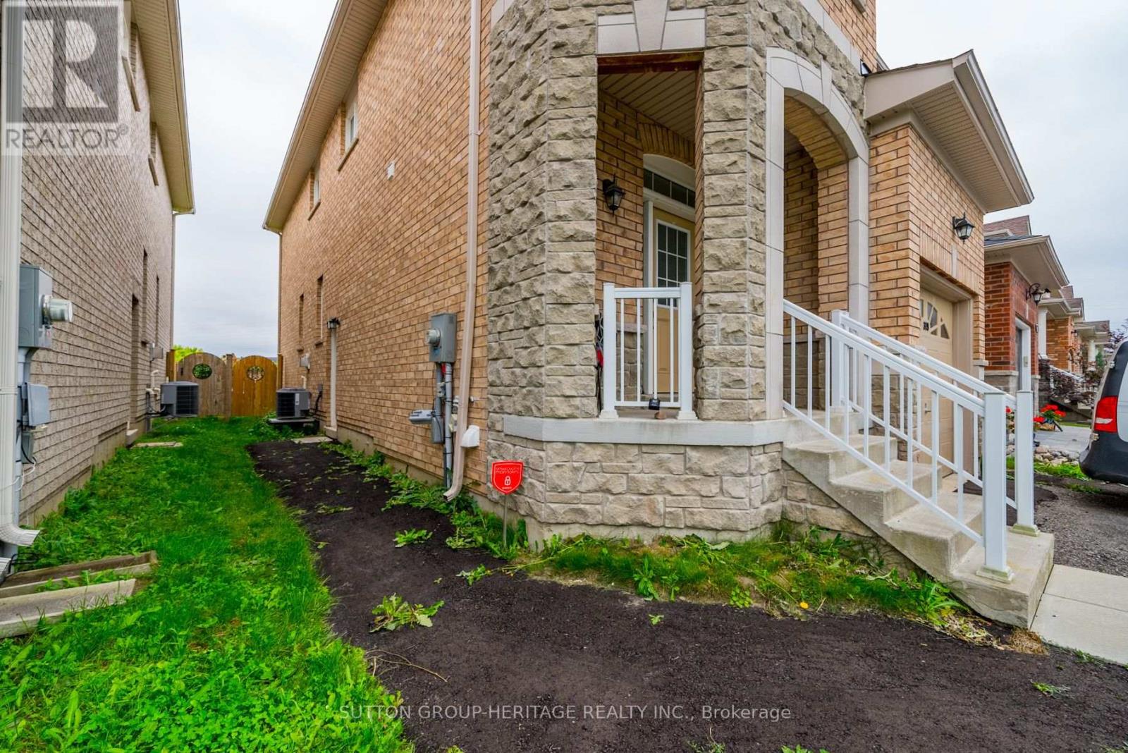 Lower - 319 Rita's Avenue, Newmarket (Summerhill Estates), Ontario  L3X 2N2 - Photo 2 - N13814466