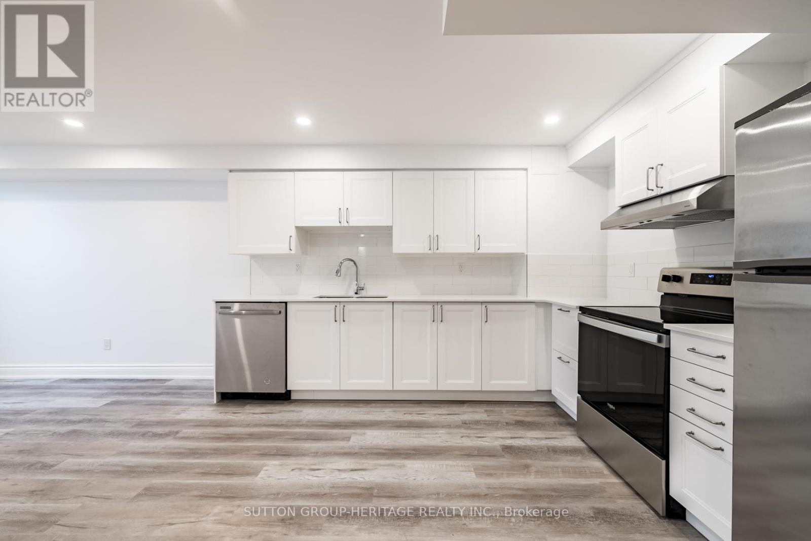 Lower - 319 Rita's Avenue, Newmarket (Summerhill Estates), Ontario  L3X 2N2 - Photo 7 - N13814466