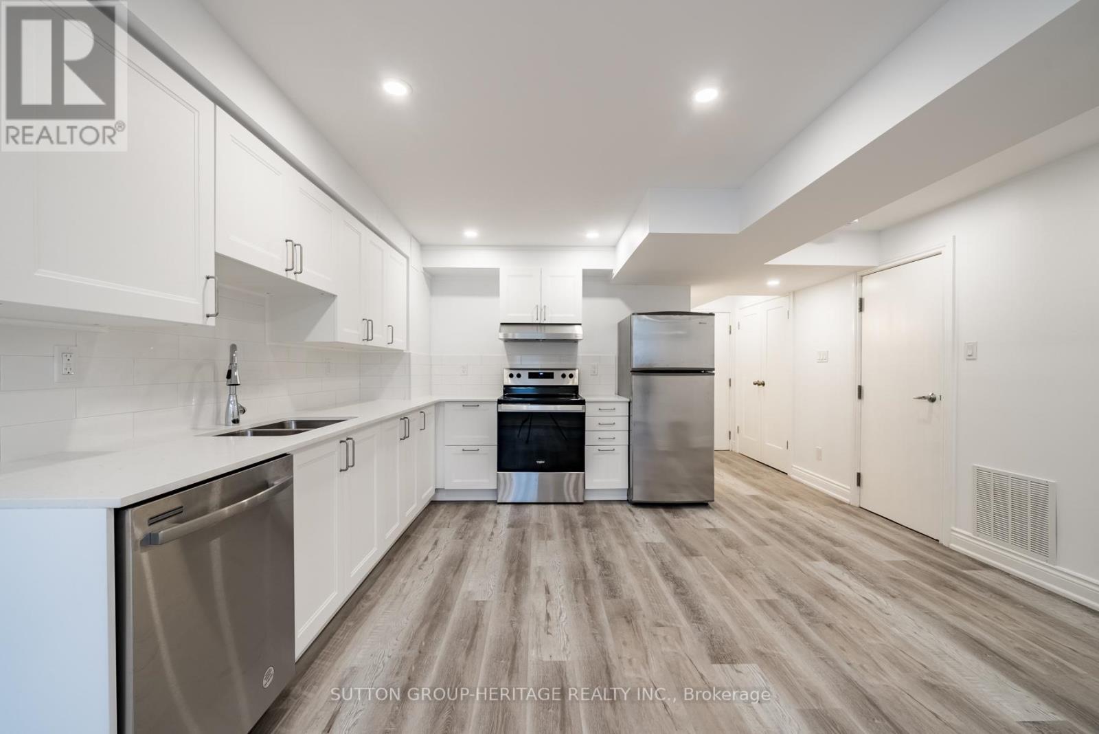 Lower - 319 Rita's Avenue, Newmarket (Summerhill Estates), Ontario  L3X 2N2 - Photo 8 - N13814466