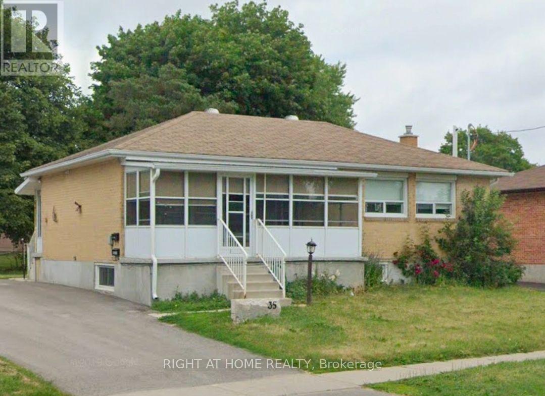 LOWER - 35 OAK STREET, Barrie, Ontario