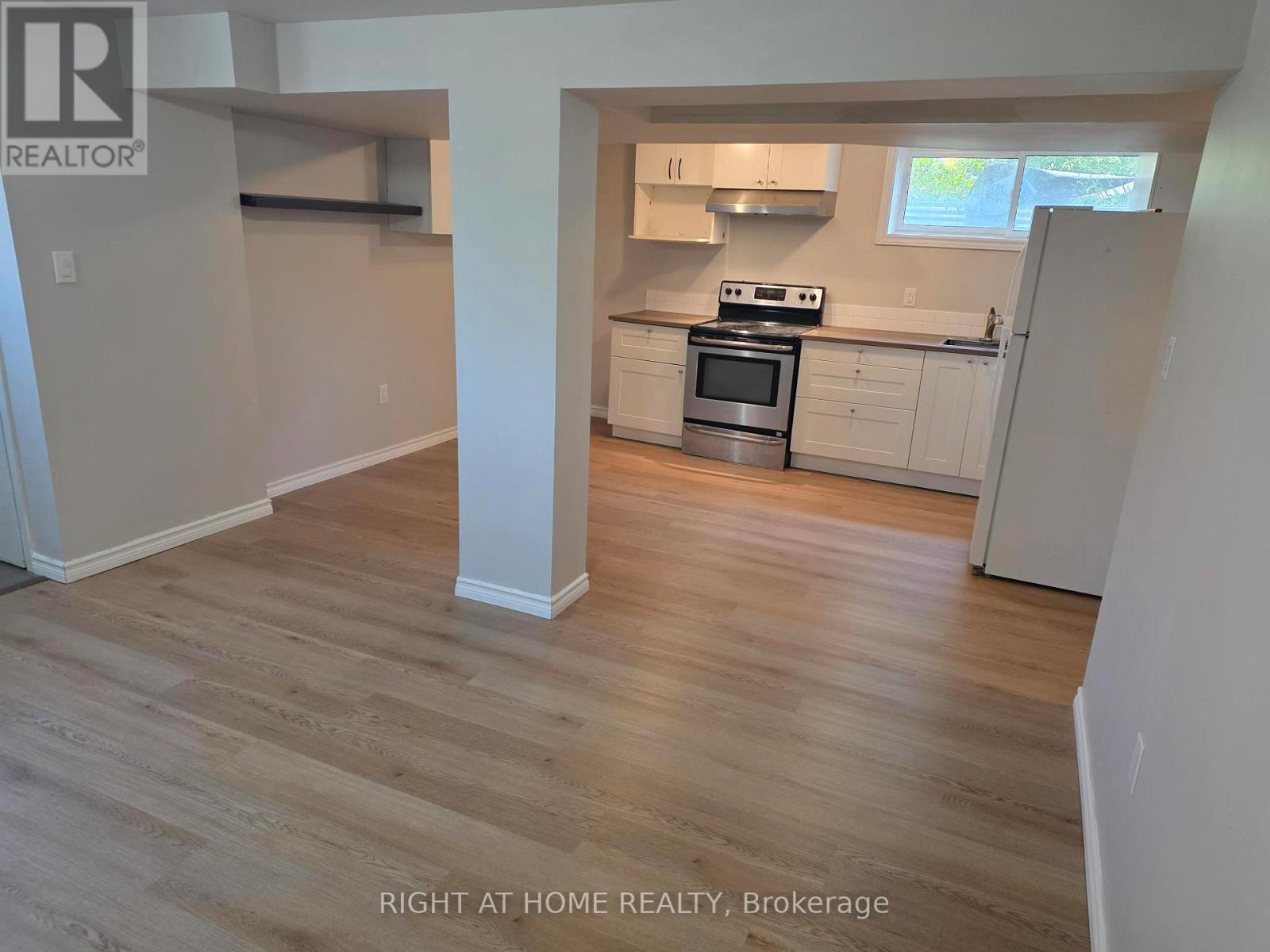Lower - 35 Oak Street, Barrie, Ontario  L4M 3V3 - Photo 4 - S13814166