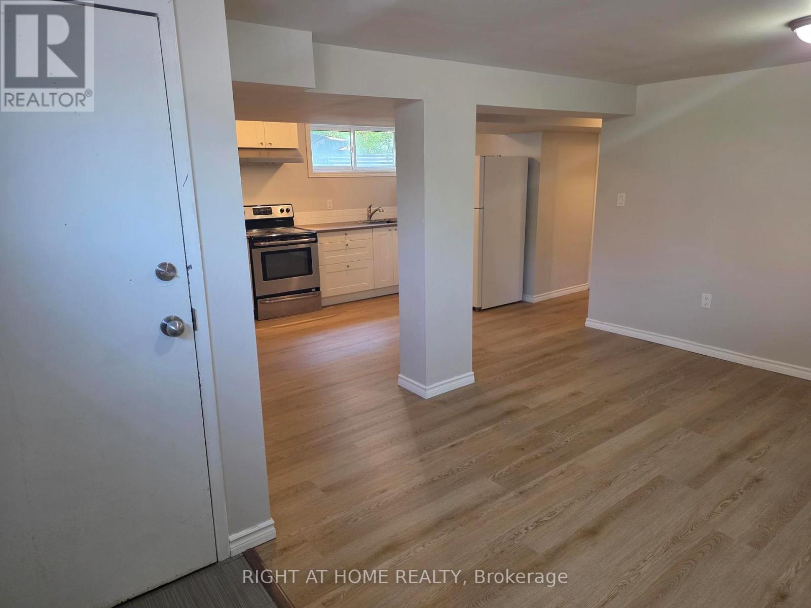 Lower - 35 Oak Street, Barrie, Ontario  L4M 3V3 - Photo 5 - S13814166