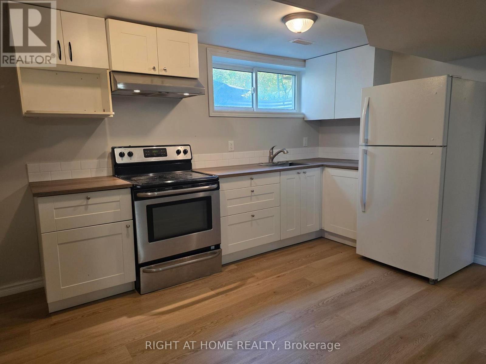 Lower - 35 Oak Street, Barrie, Ontario  L4M 3V3 - Photo 7 - S13814166