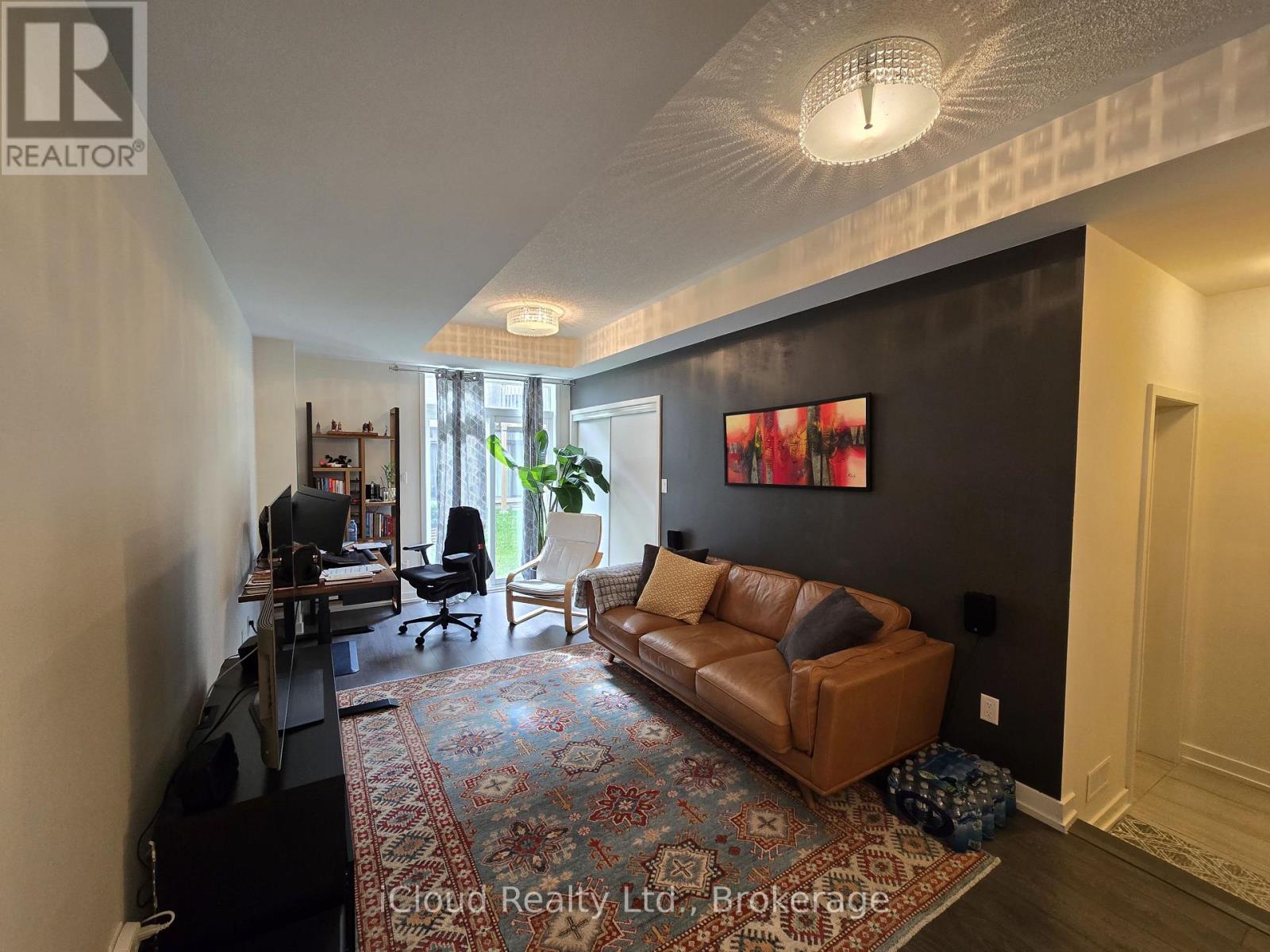 168 Squire Crescent, Oakville, Ontario L6H 0L7 - Photo 2 - W13814196