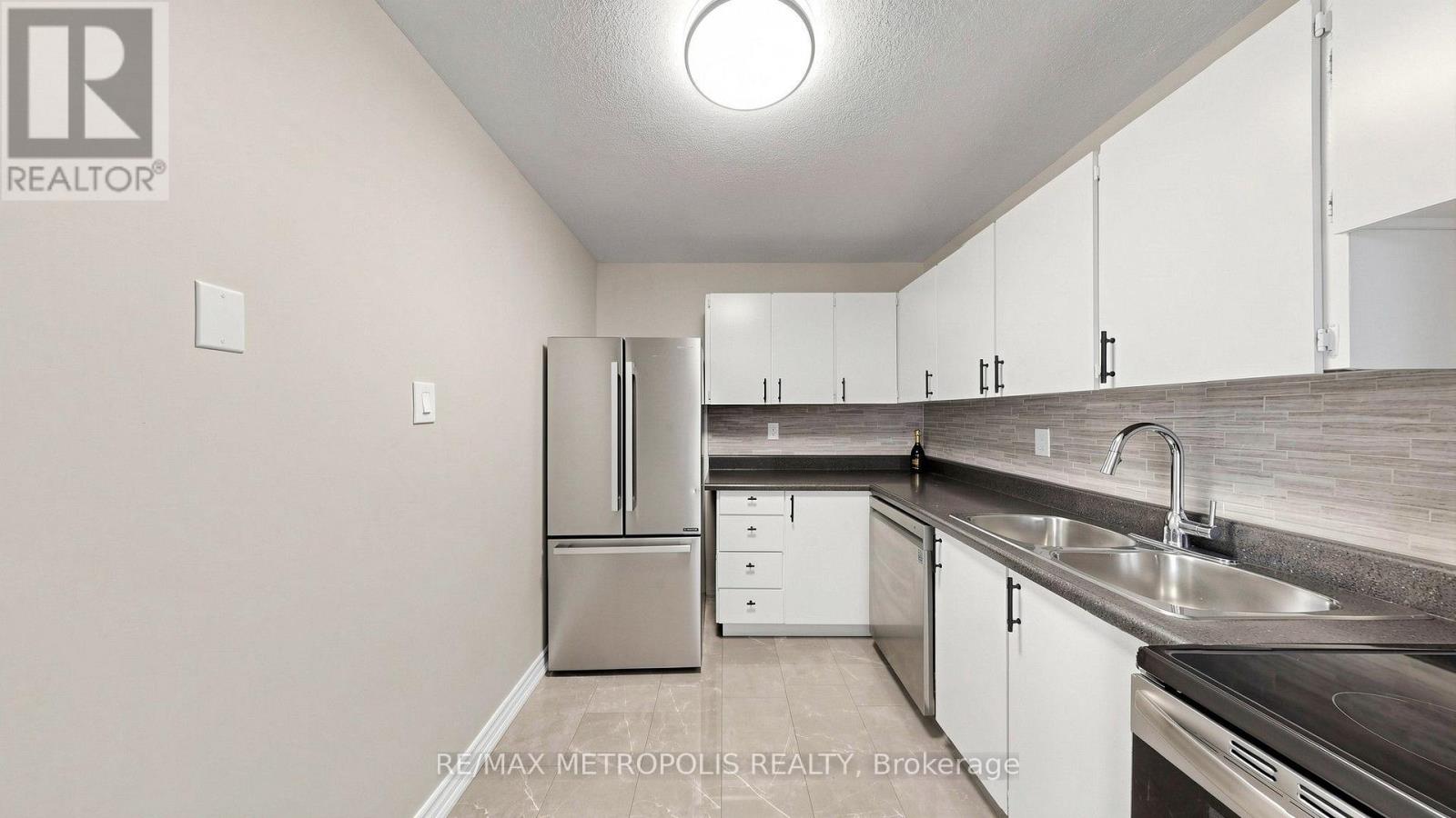 310 - 1100 Caven Street, Mississauga, Ontario  L5G 4N3 - Photo 21 - W13814212