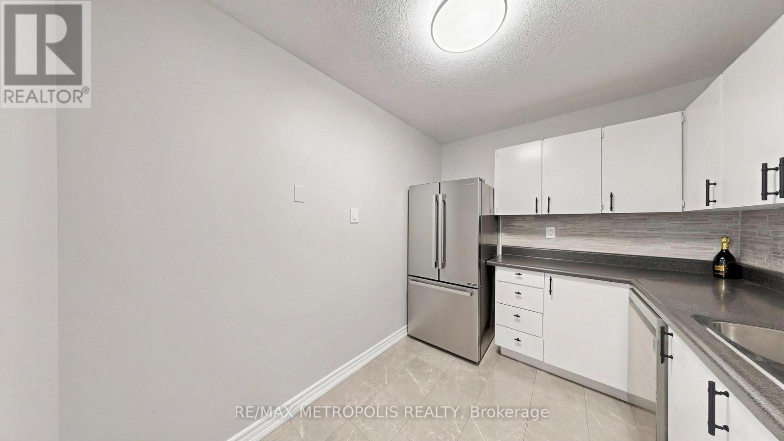 310 - 1100 Caven Street, Mississauga, Ontario  L5G 4N3 - Photo 22 - W13814212