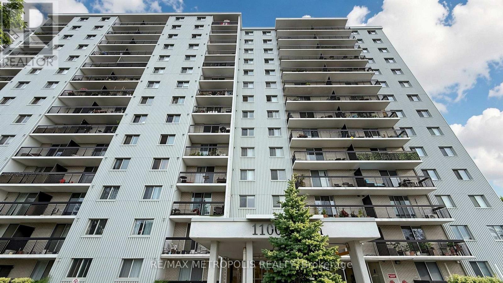 310 - 1100 Caven Street, Mississauga, Ontario  L5G 4N3 - Photo 3 - W13814212