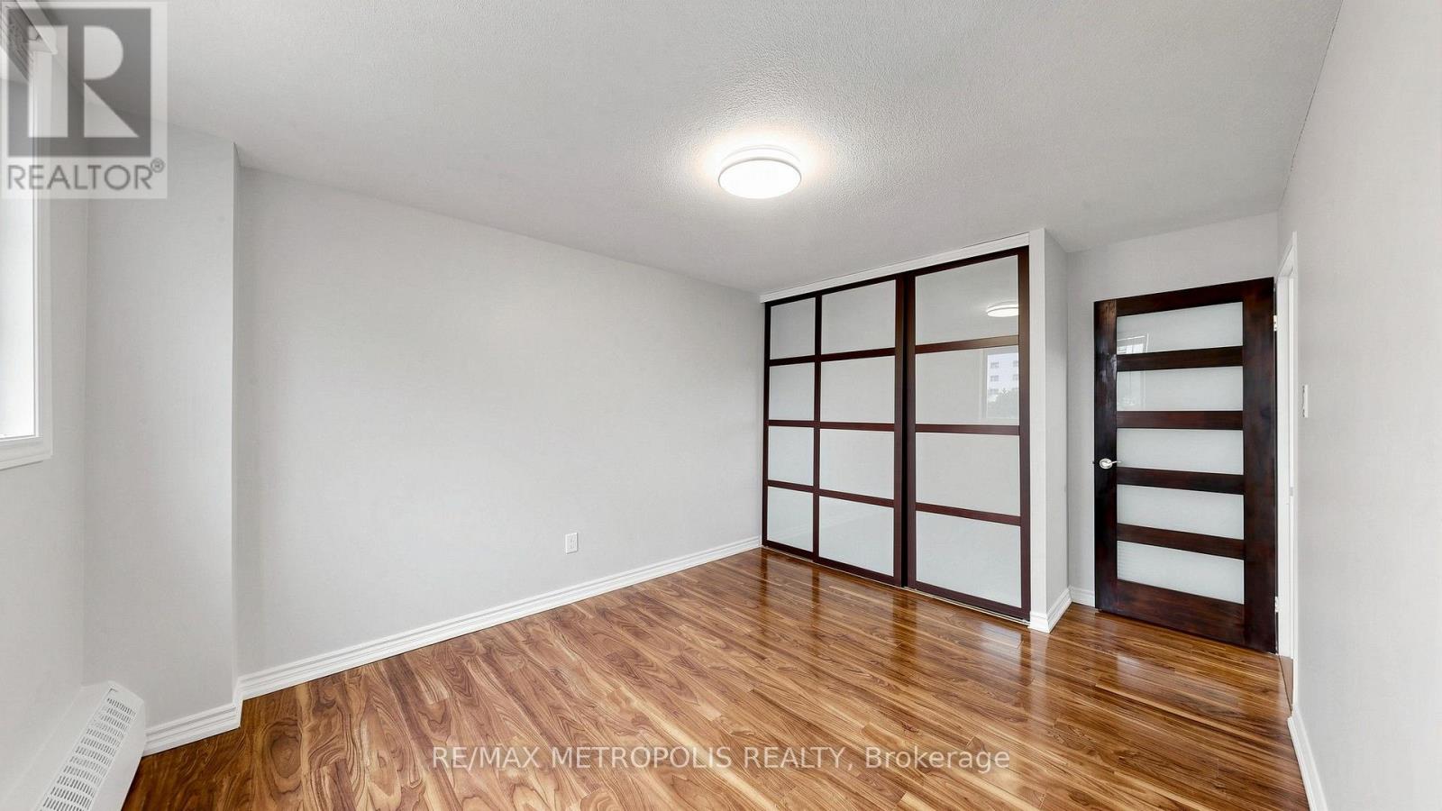 310 - 1100 Caven Street, Mississauga, Ontario  L5G 4N3 - Photo 30 - W13814212