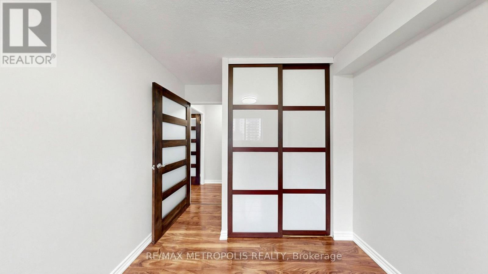 310 - 1100 Caven Street, Mississauga, Ontario  L5G 4N3 - Photo 35 - W13814212