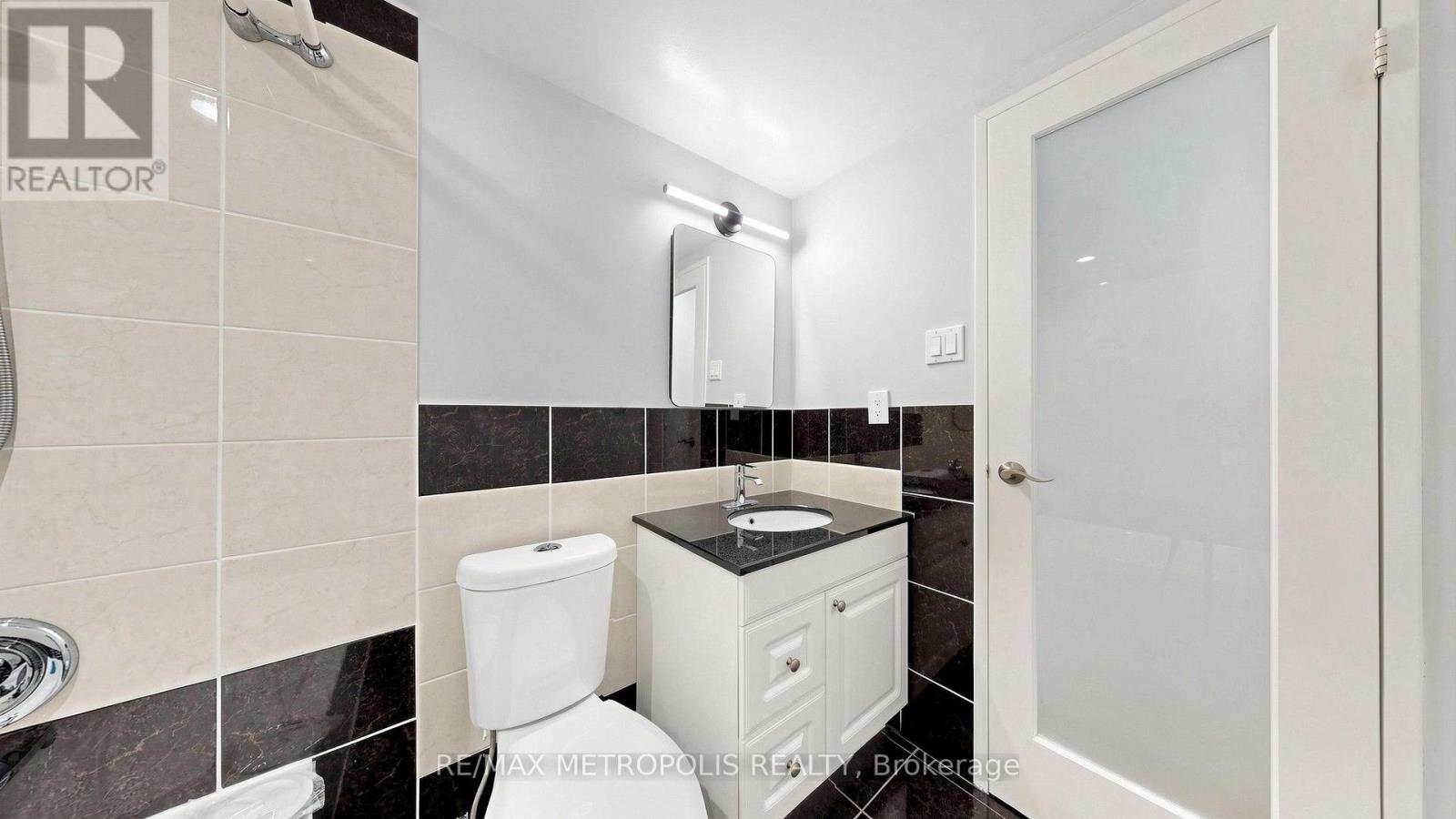 310 - 1100 Caven Street, Mississauga, Ontario  L5G 4N3 - Photo 38 - W13814212