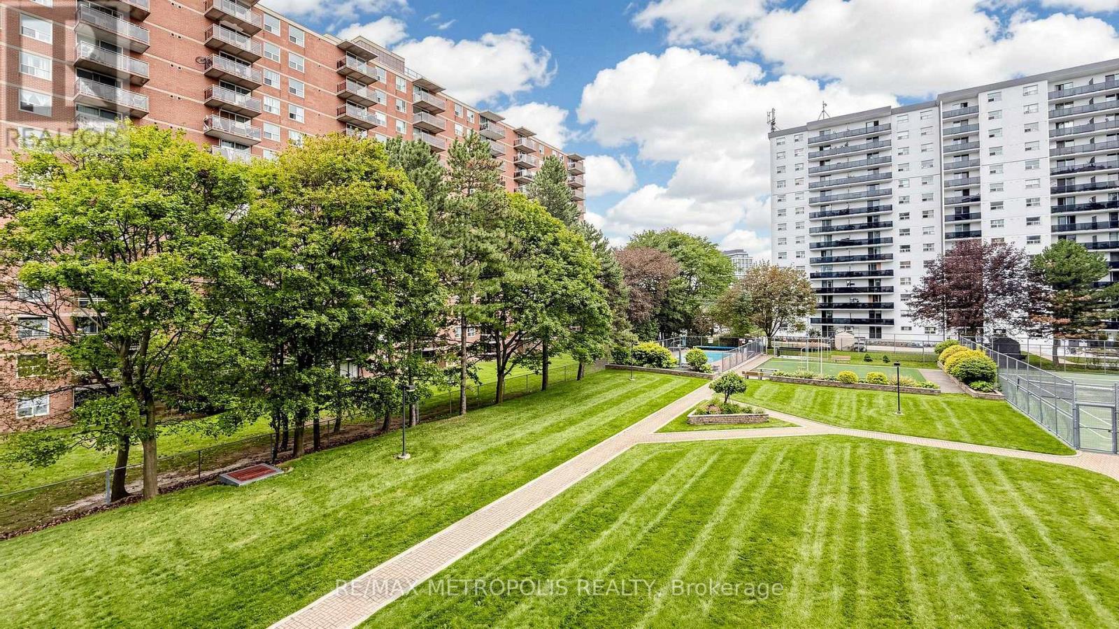 310 - 1100 Caven Street, Mississauga, Ontario  L5G 4N3 - Photo 46 - W13814212