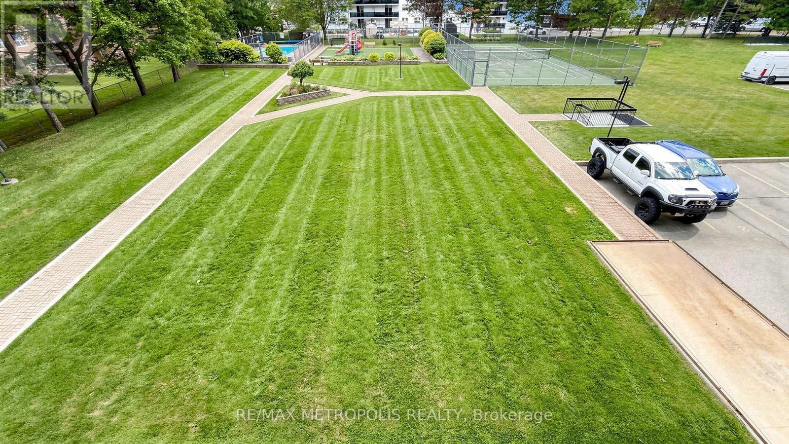 310 - 1100 Caven Street, Mississauga, Ontario  L5G 4N3 - Photo 49 - W13814212