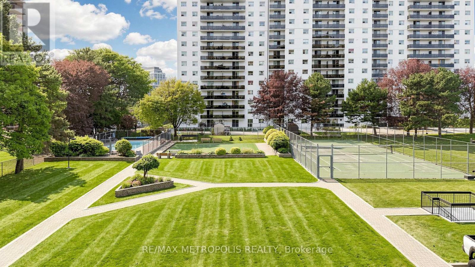 310 - 1100 Caven Street, Mississauga, Ontario  L5G 4N3 - Photo 50 - W13814212