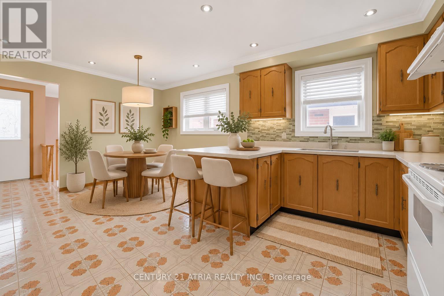 34 Sawmill Road, Toronto, Ontario  M3L 2M2 - Photo 14 - W13814266