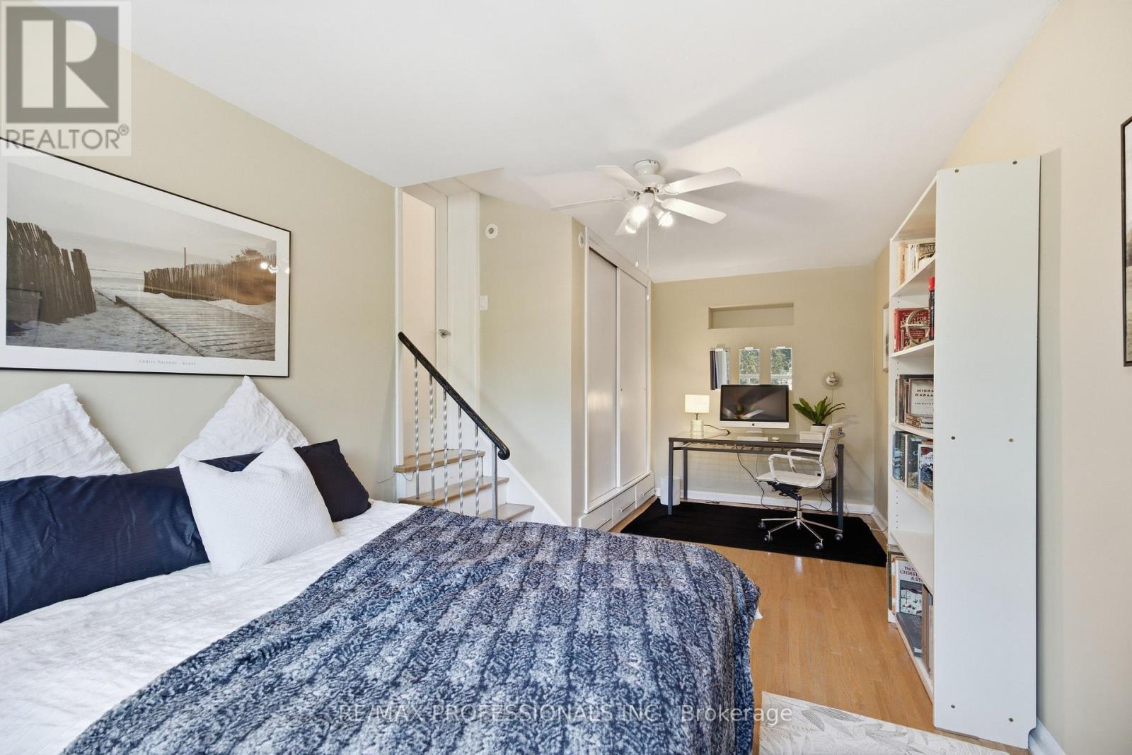 60 Fernalroy Boulevard, Toronto, Ontario  M8Z 3W3 - Photo 24 - W13814272