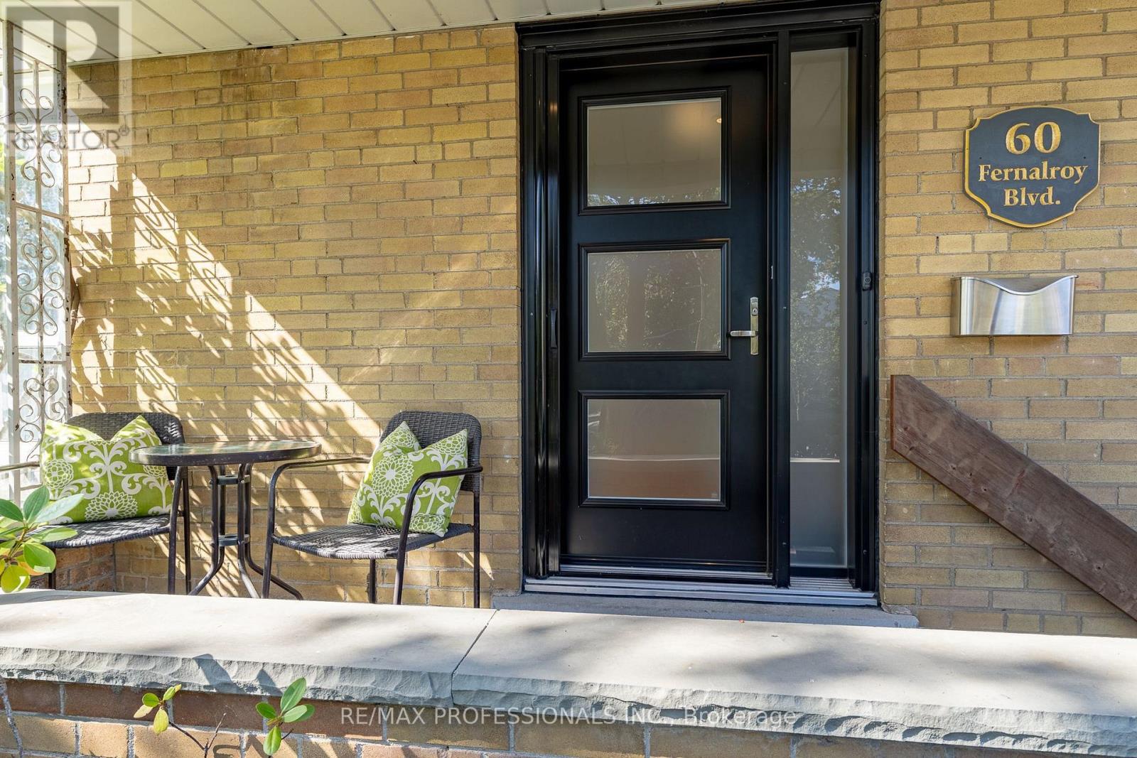 60 Fernalroy Boulevard, Toronto, Ontario  M8Z 3W3 - Photo 3 - W13814272