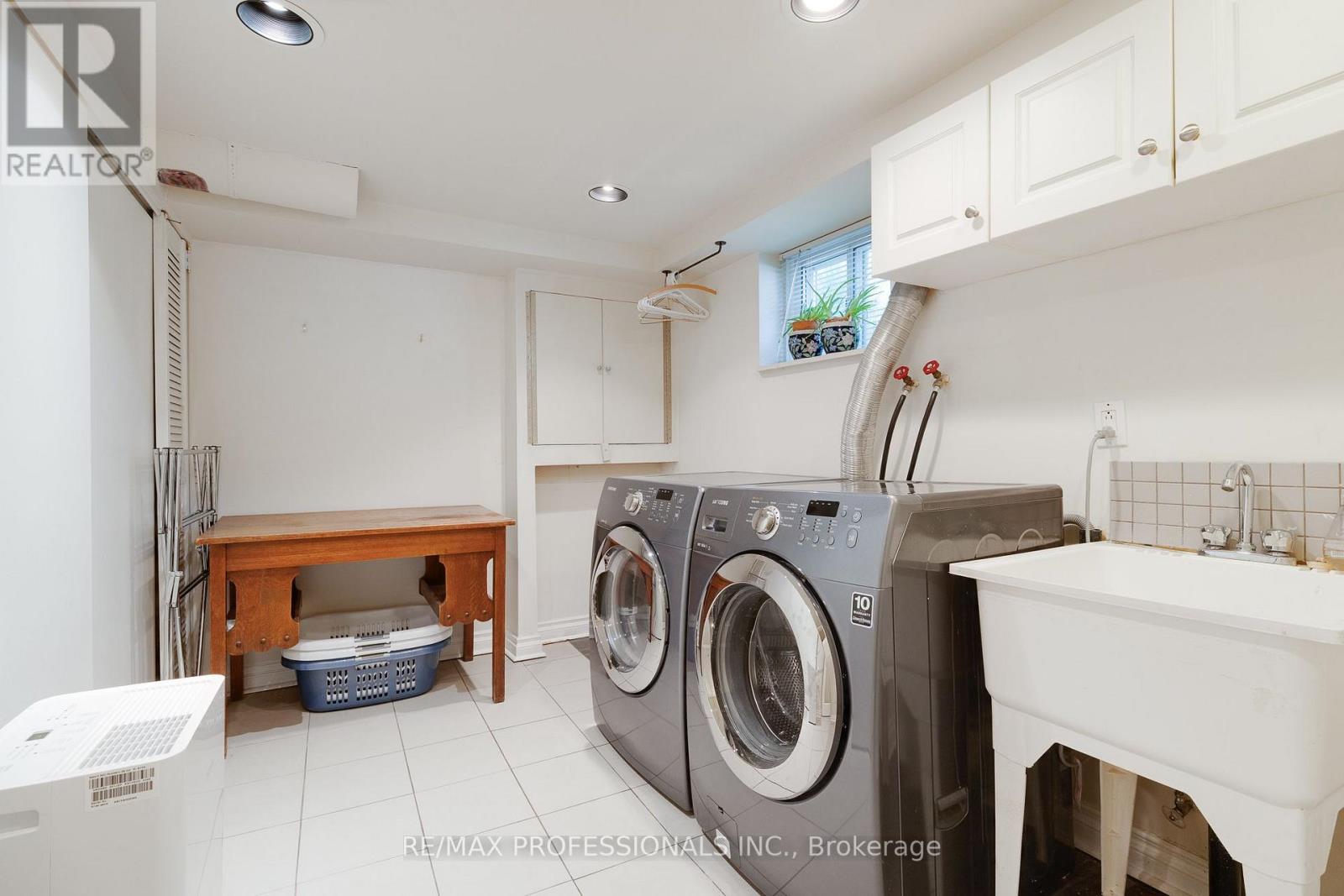 60 Fernalroy Boulevard, Toronto, Ontario  M8Z 3W3 - Photo 34 - W13814272