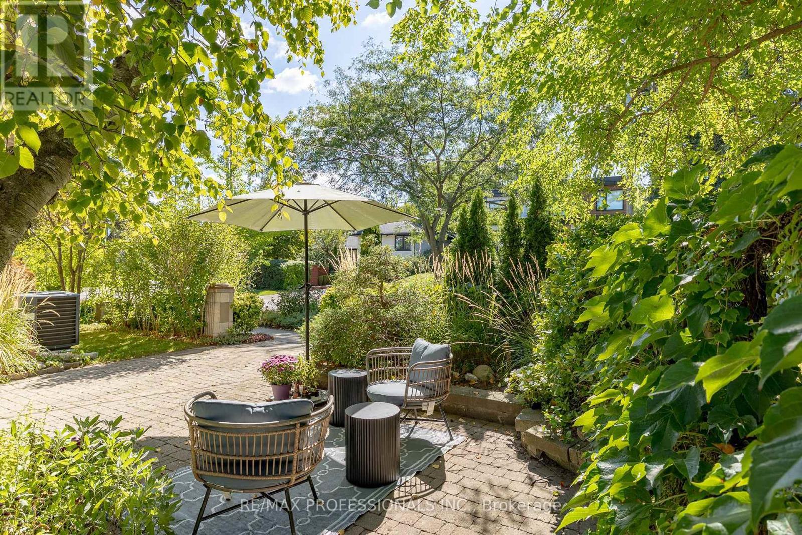 60 Fernalroy Boulevard, Toronto, Ontario  M8Z 3W3 - Photo 36 - W13814272