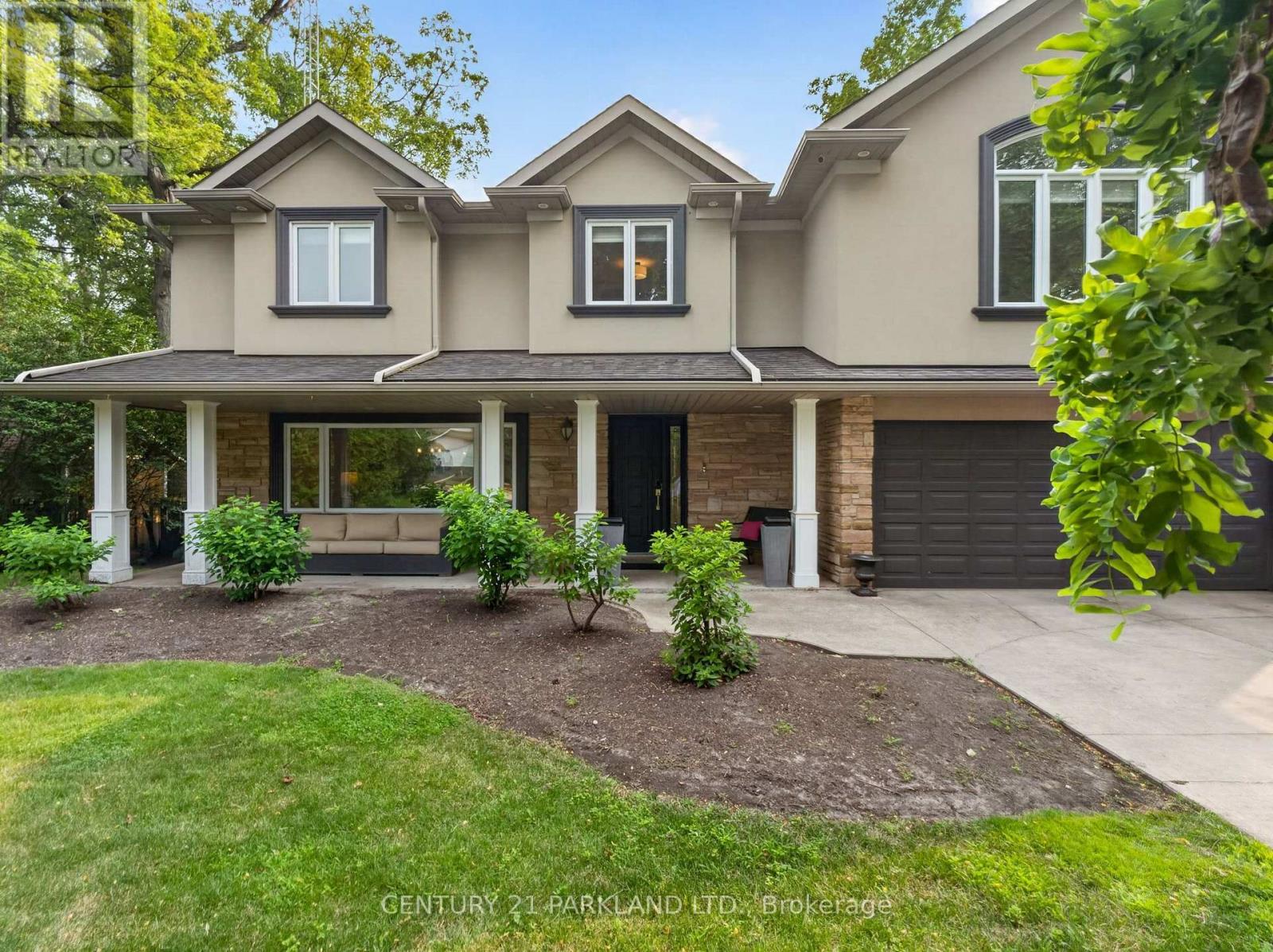 1302 Hillview Crescent, Oakville, Ontario  L6H 2C7 - Photo 3 - W13814358