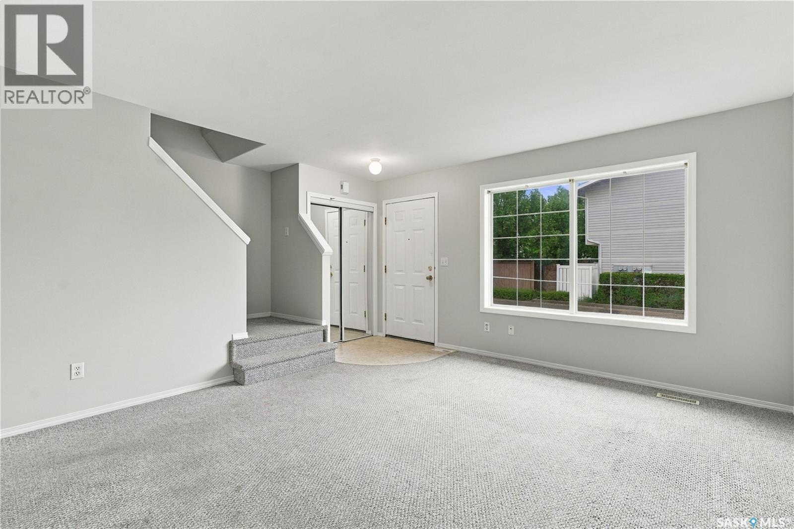 8 809 Kristjanson Road, Saskatoon, Saskatchewan  S7S 1M8 - Photo 5 - SK048441