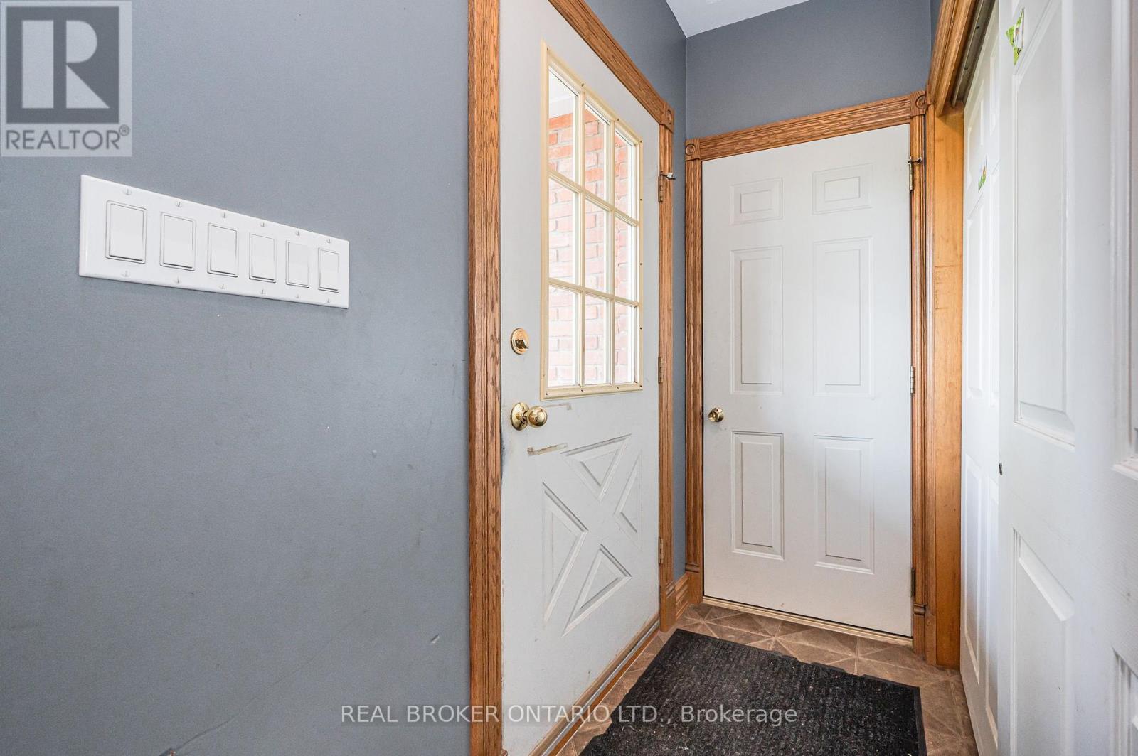 3027 Patrick Street, Howick, Ontario  N0G 1V0 - Photo 2 - X13814136