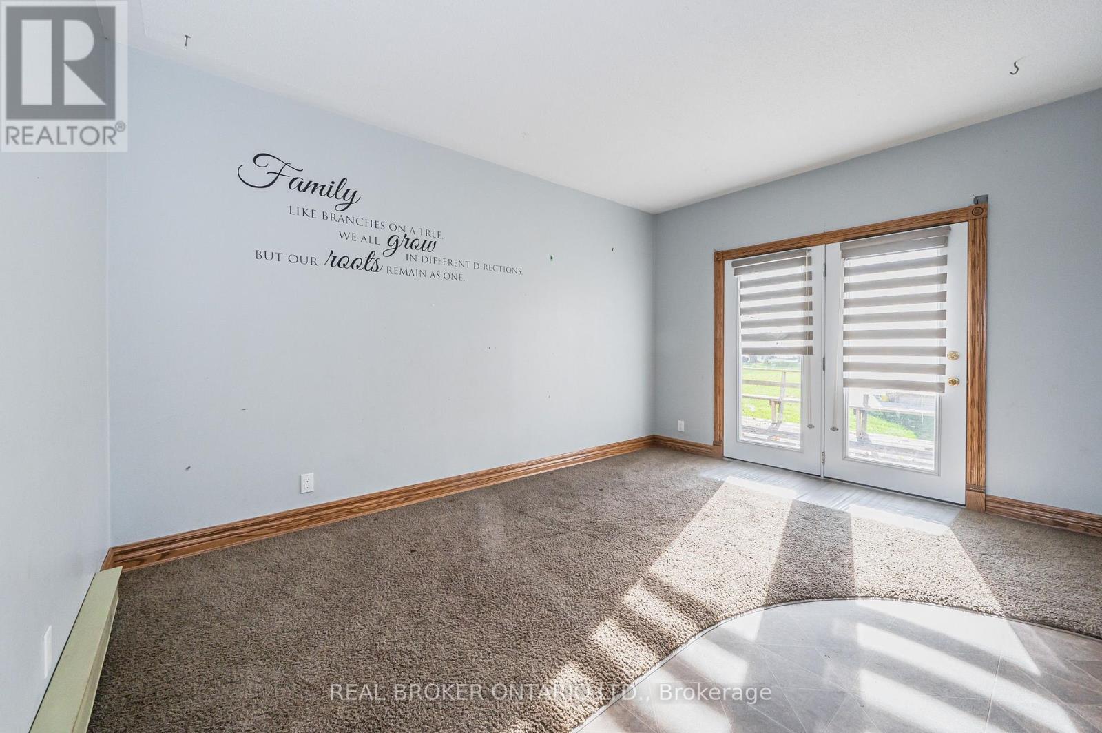 3027 Patrick Street, Howick, Ontario  N0G 1V0 - Photo 3 - X13814136