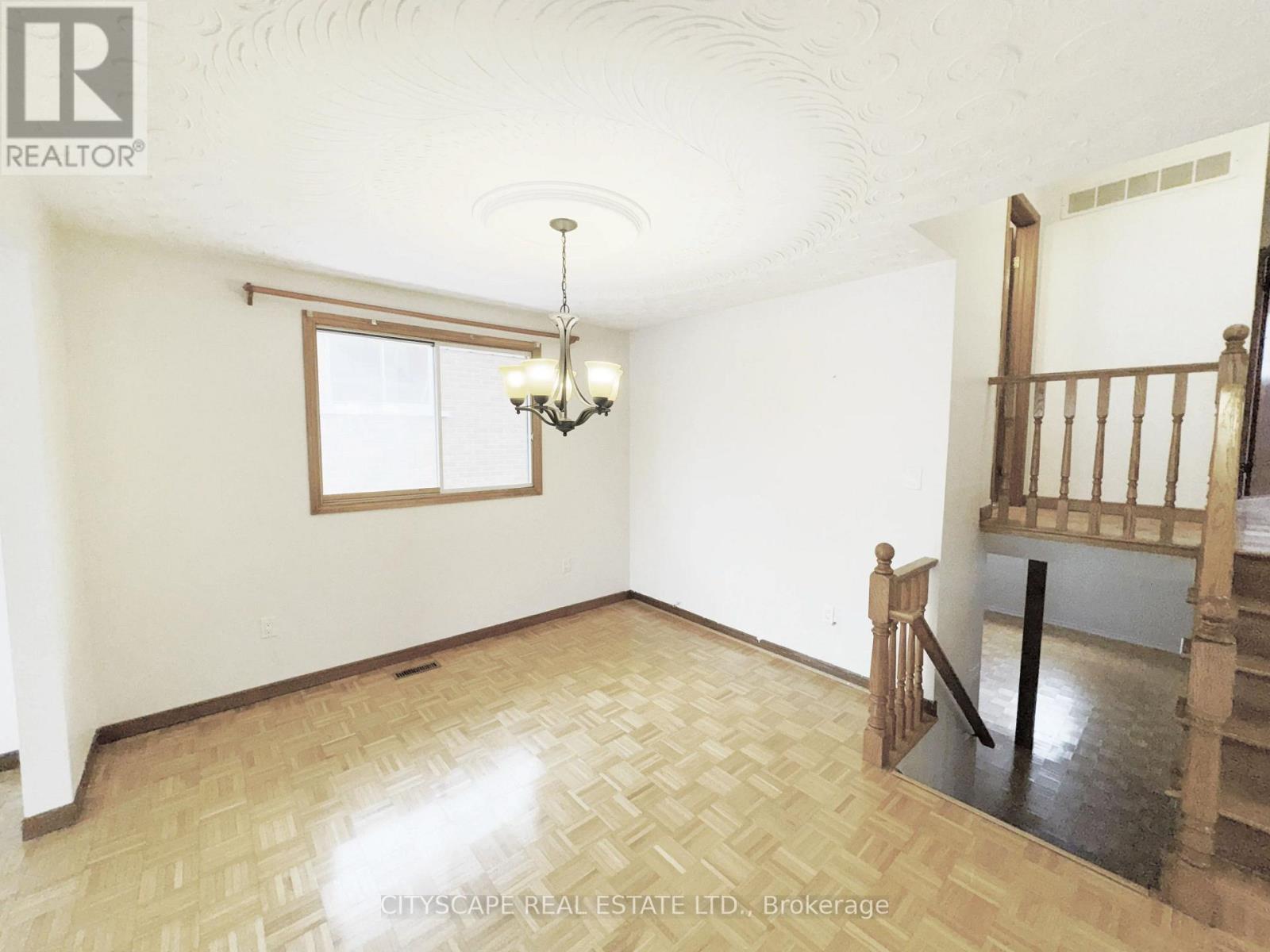 7 Quincy Court, Hamilton, Ontario  L8W 2T4 - Photo 11 - X13814318