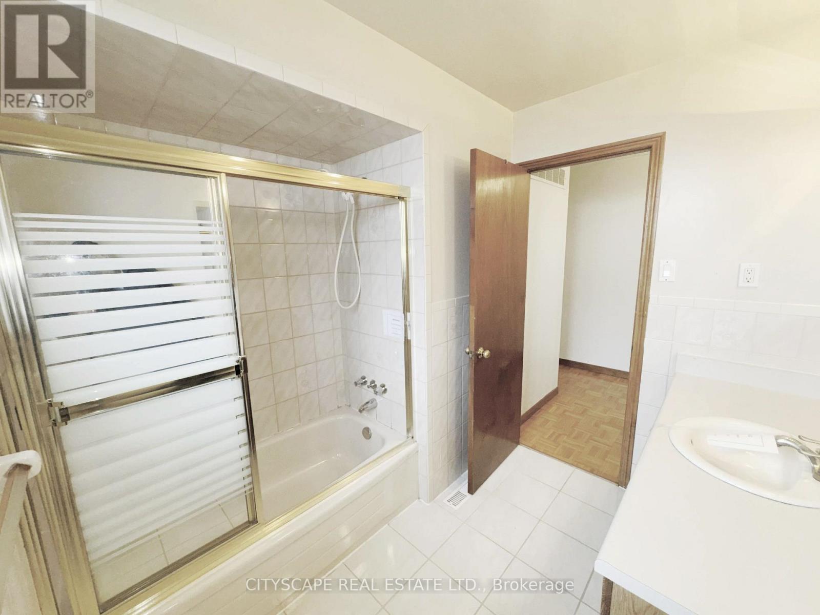7 Quincy Court, Hamilton, Ontario  L8W 2T4 - Photo 26 - X13814318