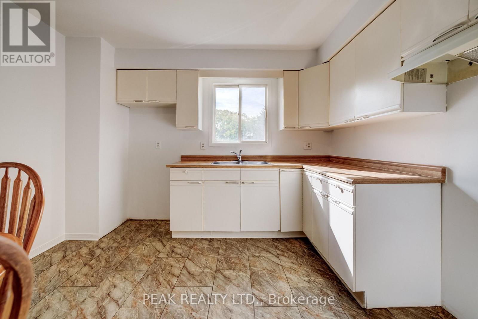 102 Bloomingdale Road N, Kitchener, Ontario  N2K 1A2 - Photo 10 - X13814350
