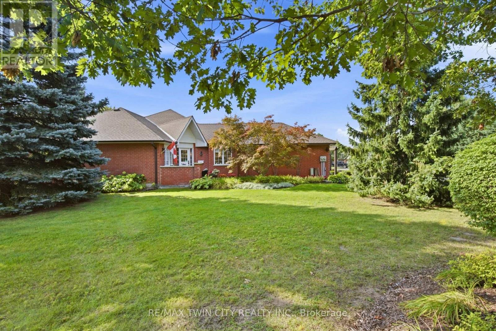 1 - 10 Isherwood Avenue, Cambridge, Ontario  N1R 8L5 - Photo 31 - X13814394