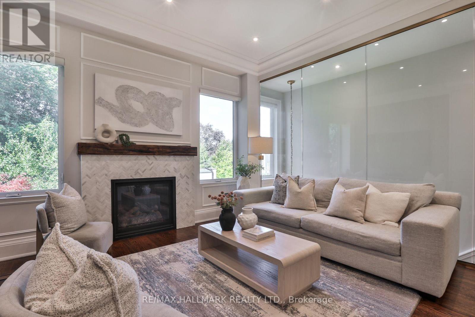 340 St Germain Avenue, Toronto, Ontario  M5M 1W5 - Photo 18 - C13814010