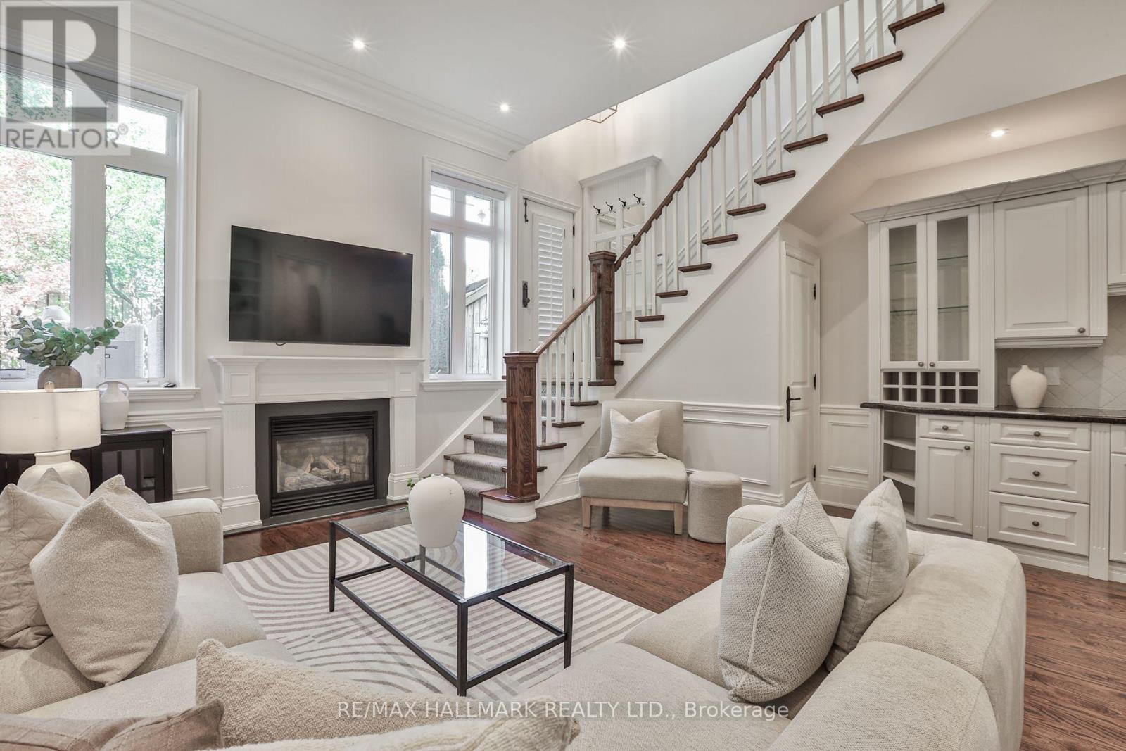 340 St Germain Avenue, Toronto, Ontario  M5M 1W5 - Photo 32 - C13814010