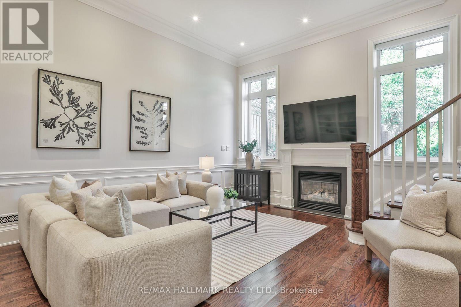 340 St Germain Avenue, Toronto, Ontario  M5M 1W5 - Photo 30 - C13814010