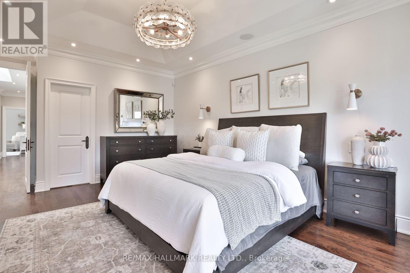340 St Germain Avenue, Toronto, Ontario  M5M 1W5 - Photo 21 - C13814010
