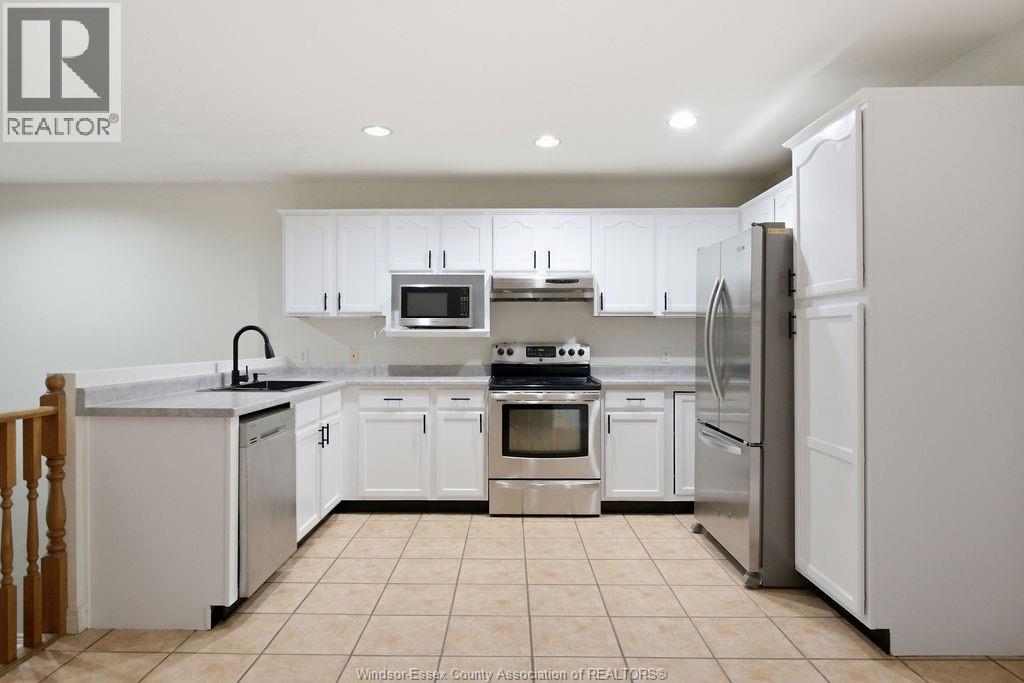 1544 Imperial Crescent, Windsor, Ontario  N9G 2T8 - Photo 8 - 26023232