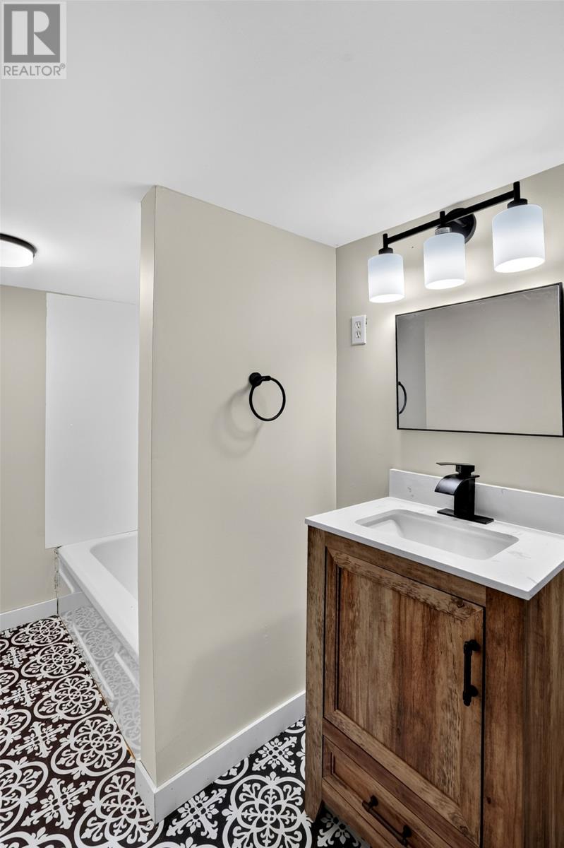 18 Rocky Pond Road, Spaniards Bay — photo 41