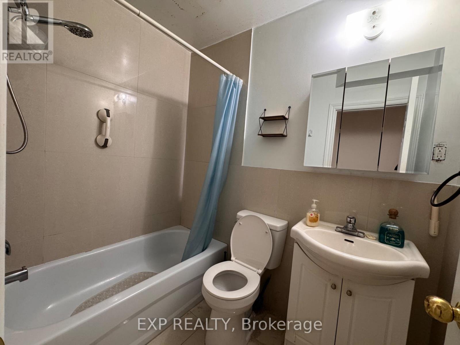 3 - 256 Lakeshore Road E, Mississauga, Ontario  L5G 1G9 - Photo 8 - W13572692