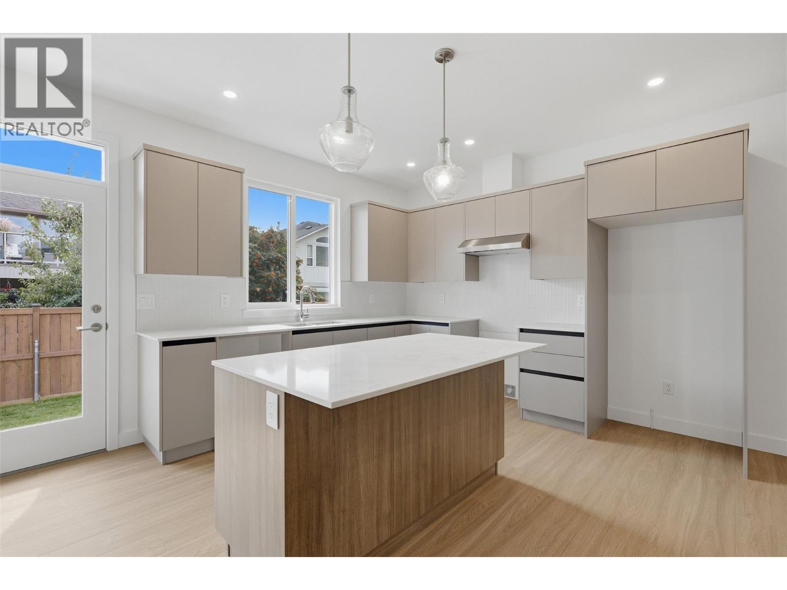 2050 Grasslands Boulevard Unit# 135, Kamloops, British Columbia  V2B 0A6 - Photo 7 - 10400140