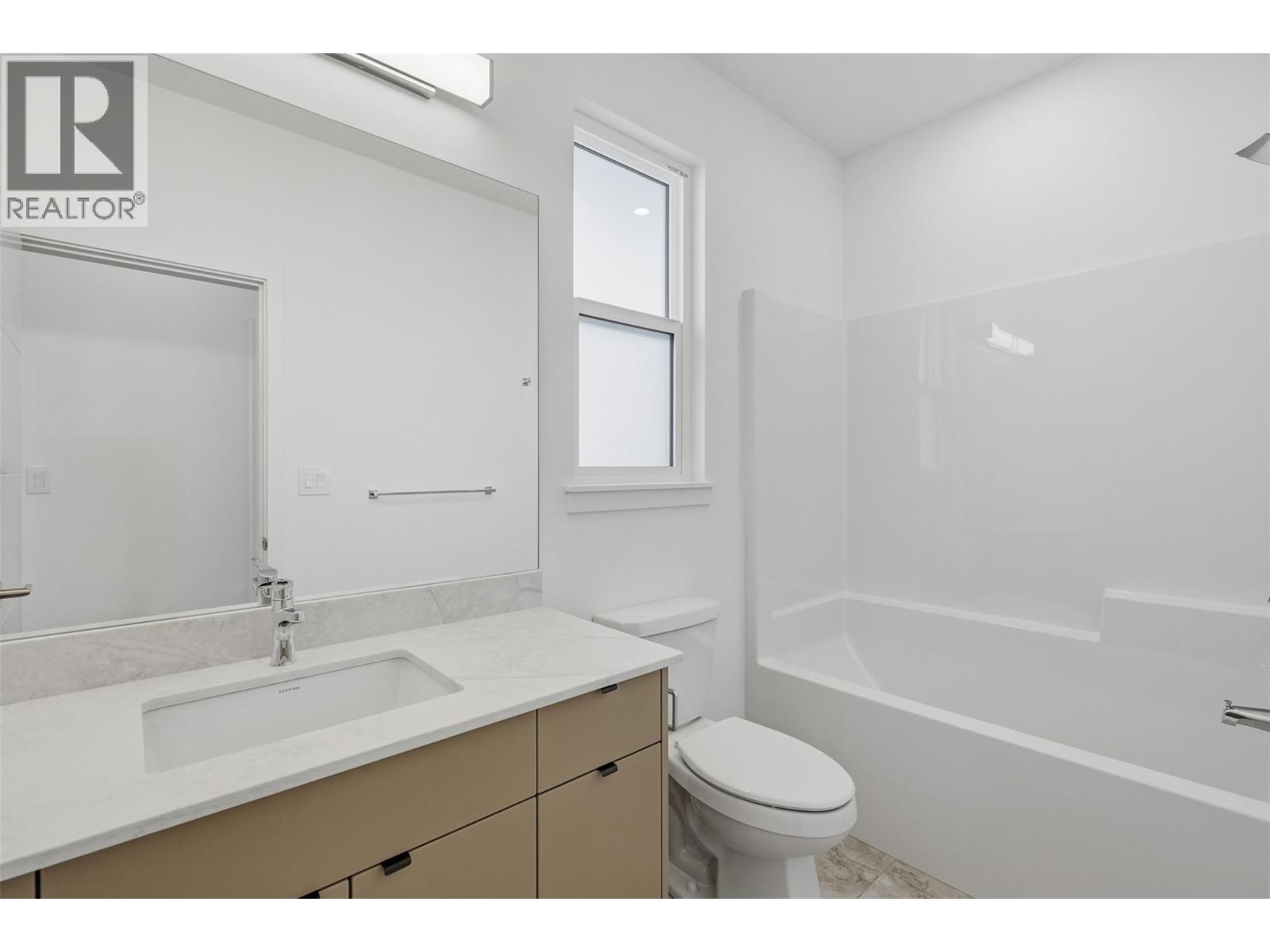2050 Grasslands Boulevard Unit# 135, Kamloops, British Columbia  V2B 0A6 - Photo 21 - 10400140