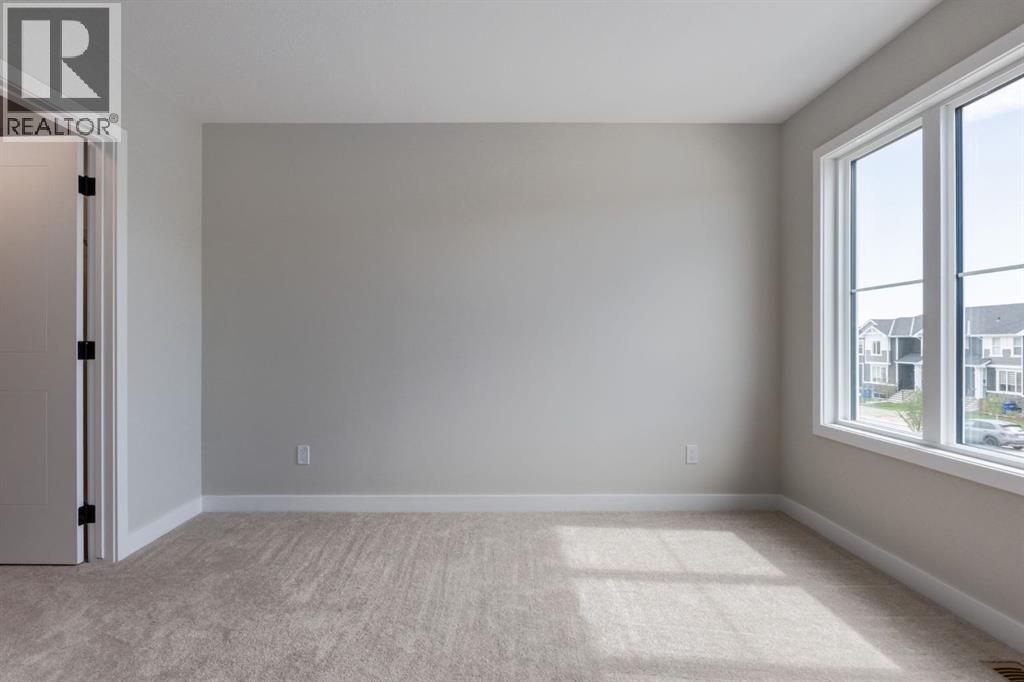 823 Sora Boulevard SE, Calgary, Alberta  T3S 0M1 - Photo 8 - A2347286