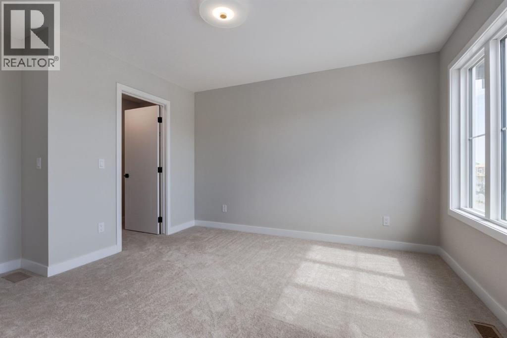 823 Sora Boulevard SE, Calgary, Alberta  T3S 0M1 - Photo 9 - A2347286