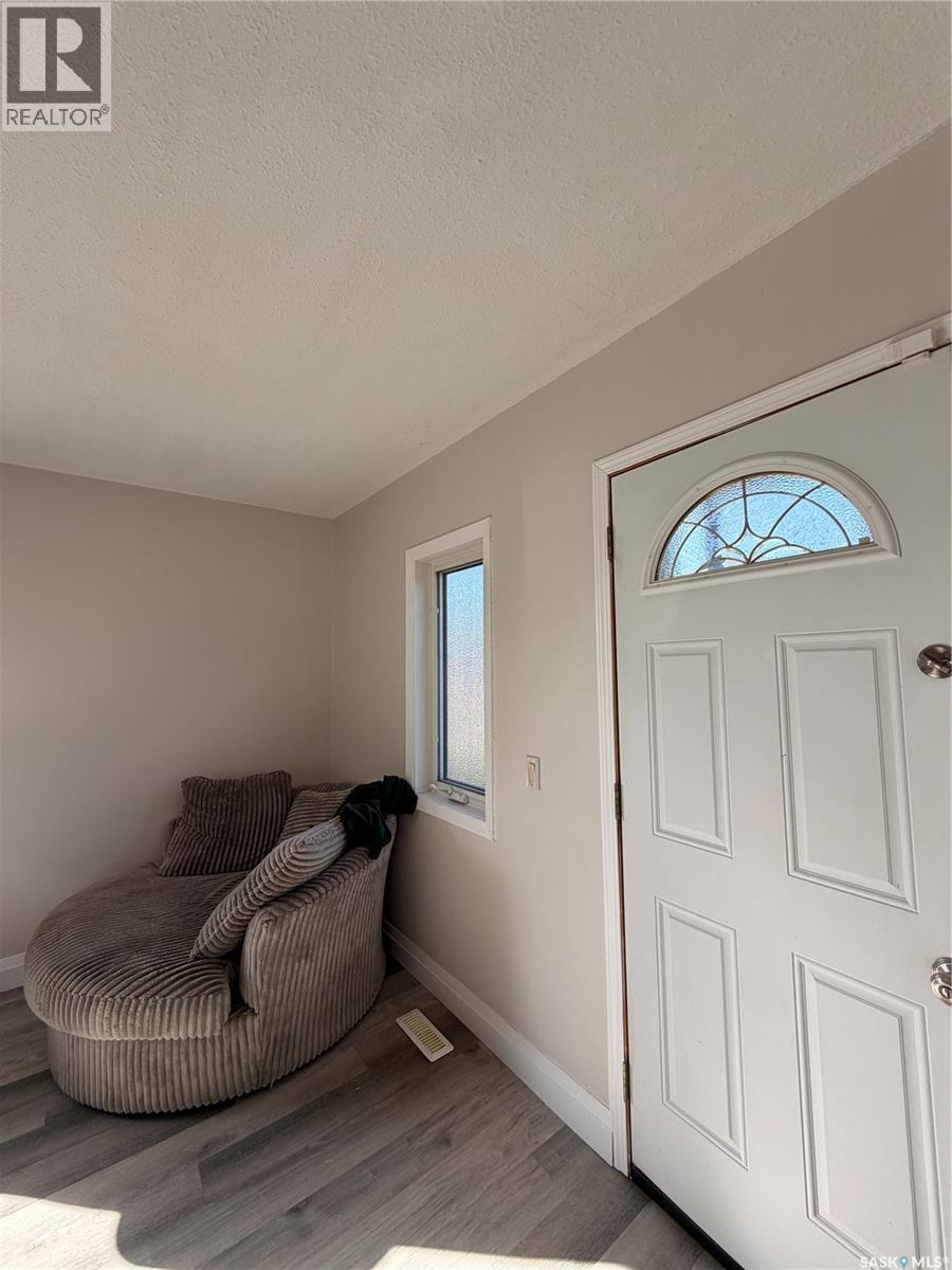 404 Esau Street, Meadow Lake, Saskatchewan  S9X 1A4 - Photo 12 - SK048750