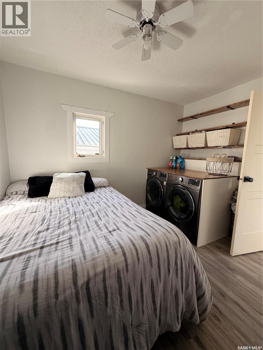 404 Esau Street, Meadow Lake, Saskatchewan  S9X 1A4 - Photo 9 - SK048750