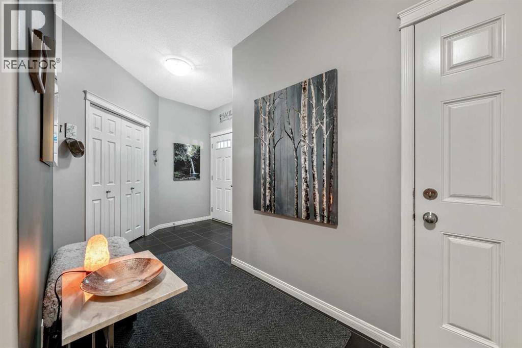 43 Arbours Circle NW, Langdon, Alberta  T0J 1X2 - Photo 7 - A2324848
