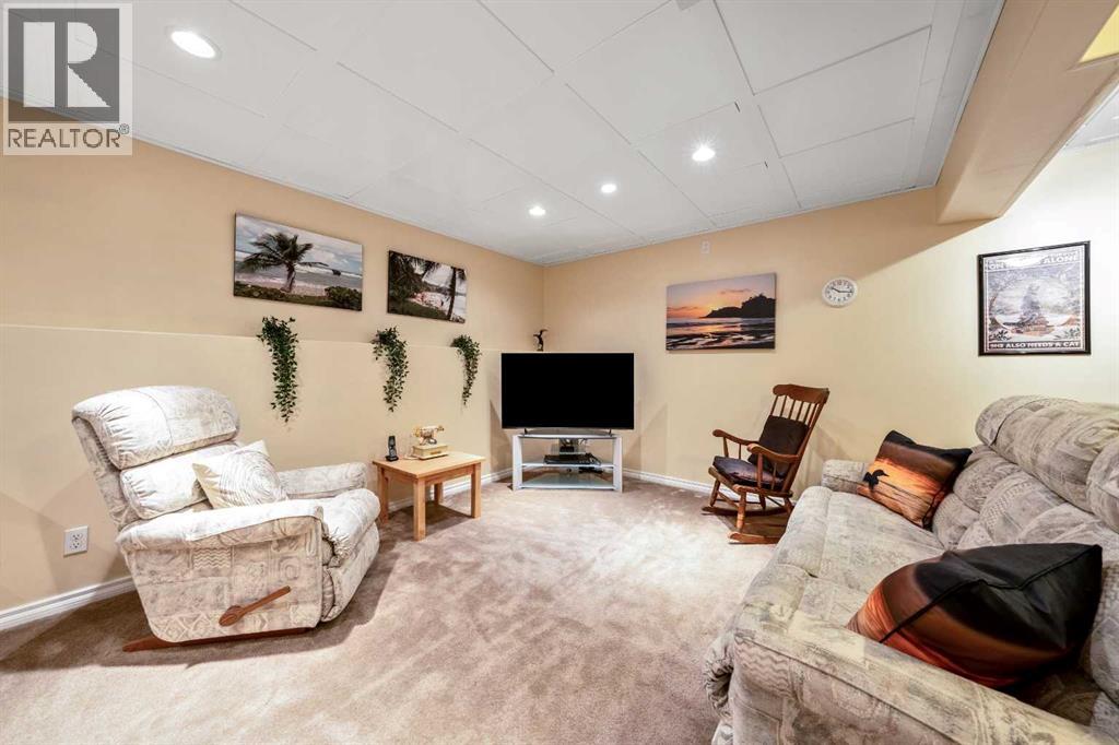 43 Arbours Circle NW, Langdon, Alberta  T0J 1X2 - Photo 26 - A2324848